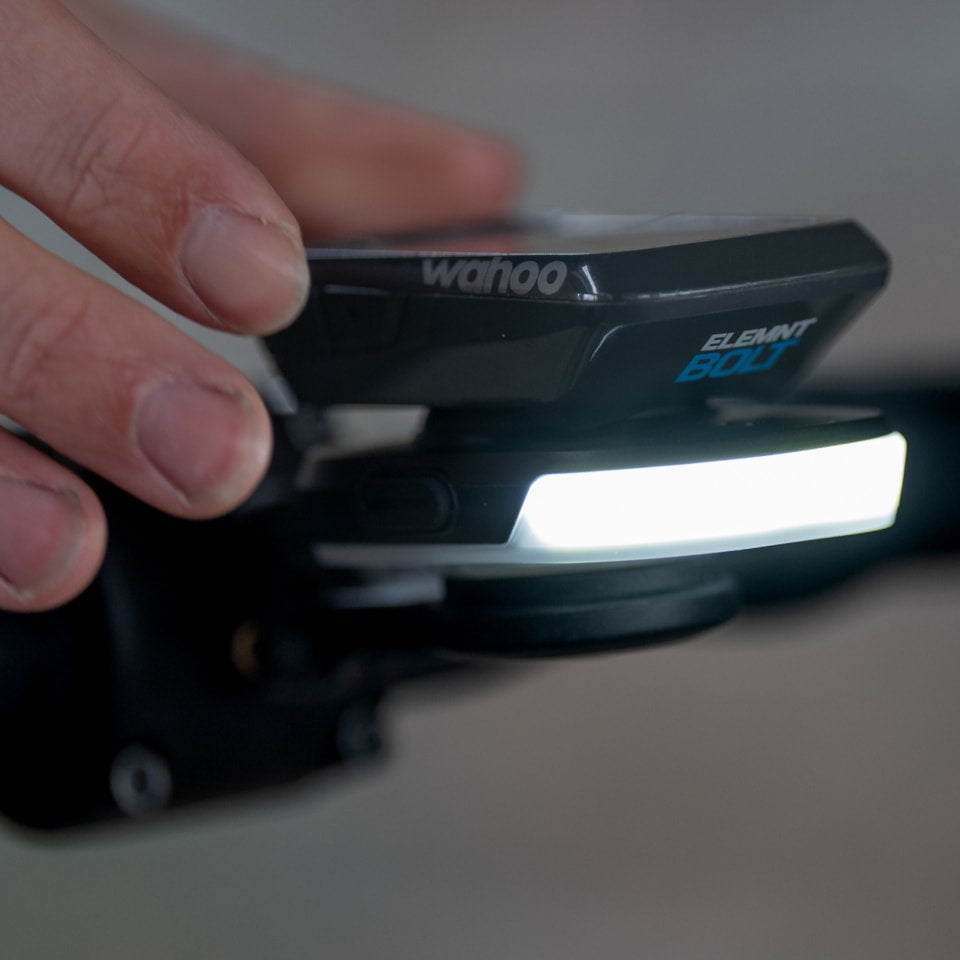 BBB SLICE 300 Frontlicht mit GARMIN/WAHOO GPS-Halterung