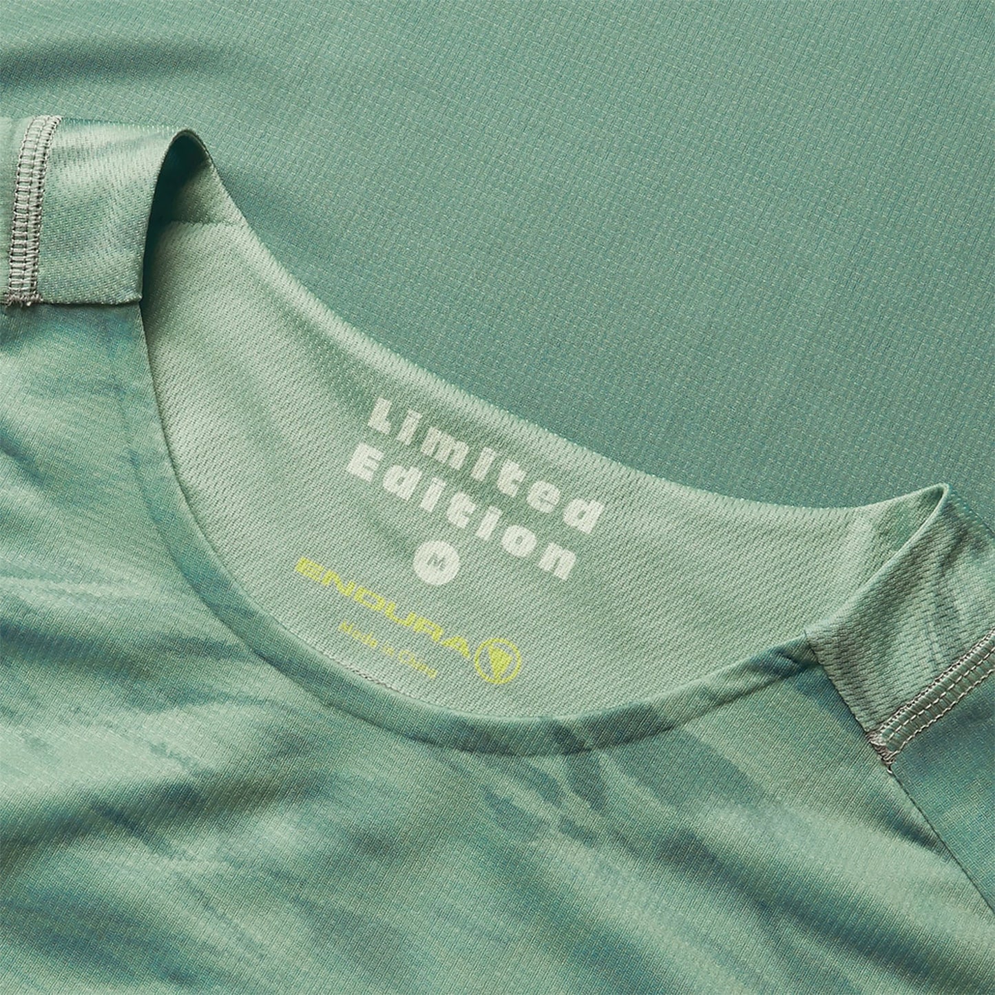 ENDURA MARBLE LTD PRINTED Kurzarmtrikot Grün 2025