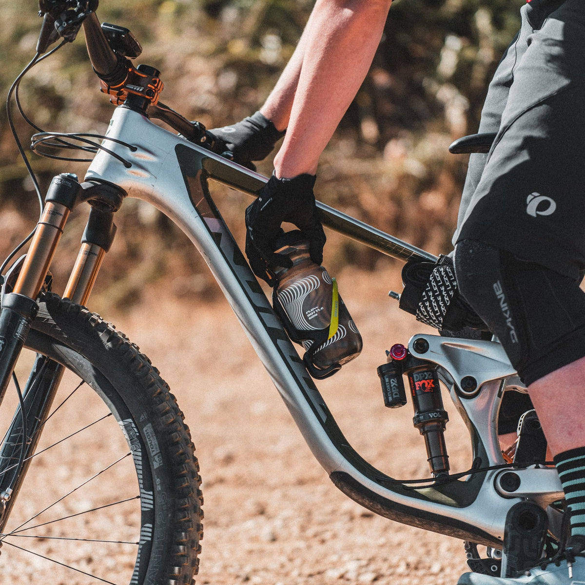 LEZYNE MATRIX TEAM Flaschenhalter Schwarz