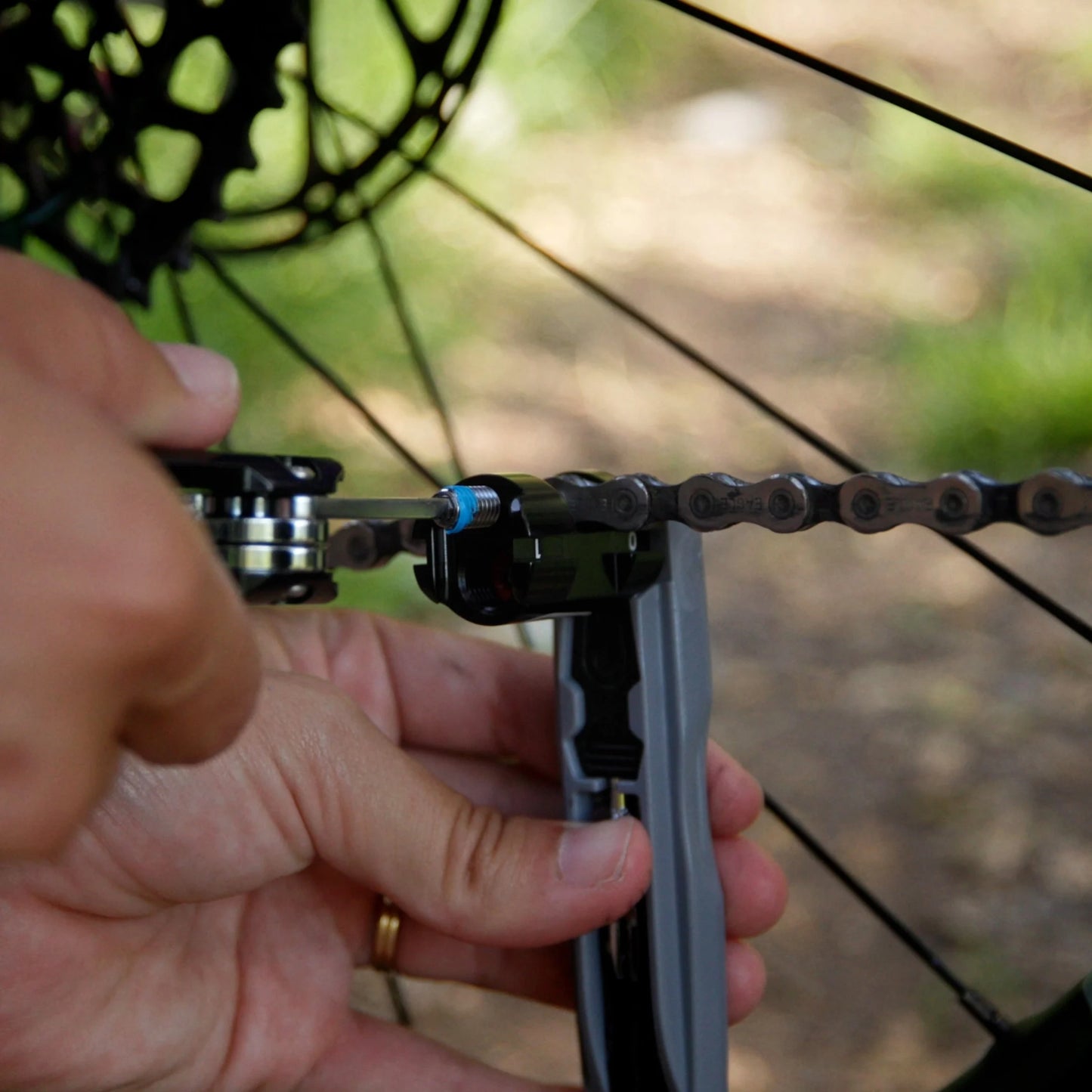 Multi-Werkzeug auf Schraube CRANKSBROTHERS S.O.S TS18