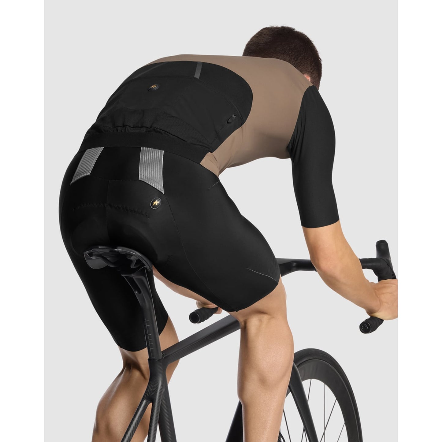 ASSOS EQUIPE RS S11 Kurzarm Trikot Schwarz/Beige