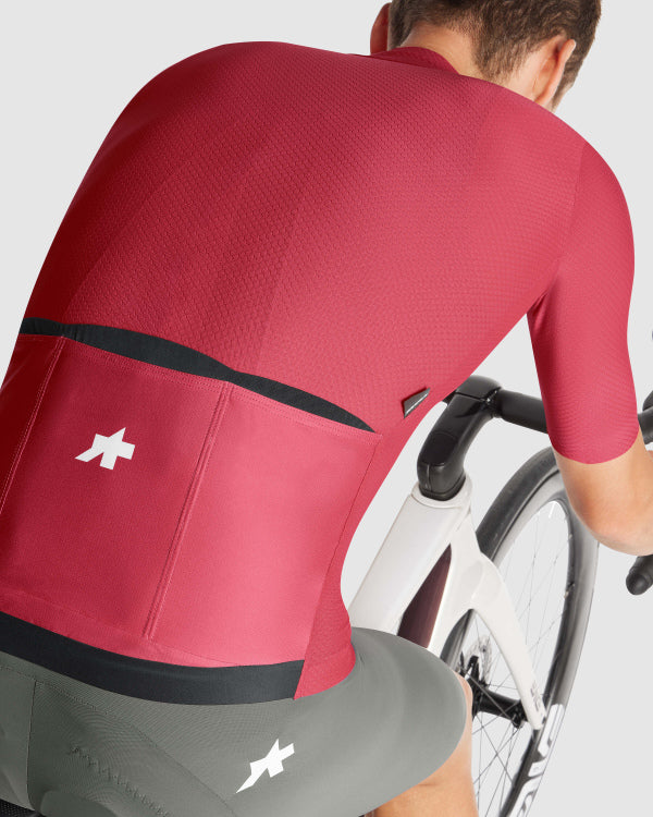 ASSOS EQUIPE R S11 Trikot mit kurzen Ärmeln Berry
