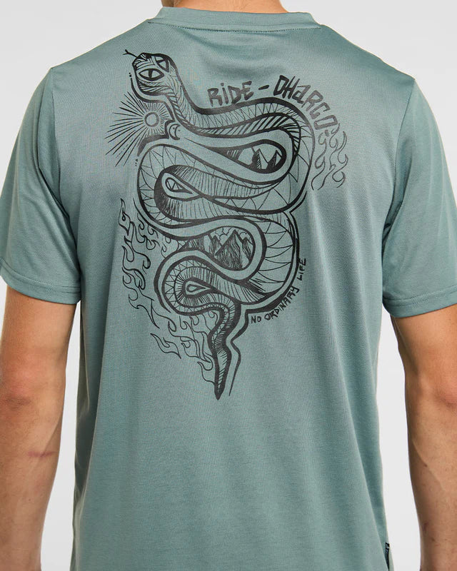 DAHRCO TECH ENVY Kurzarm T-Shirt Grün