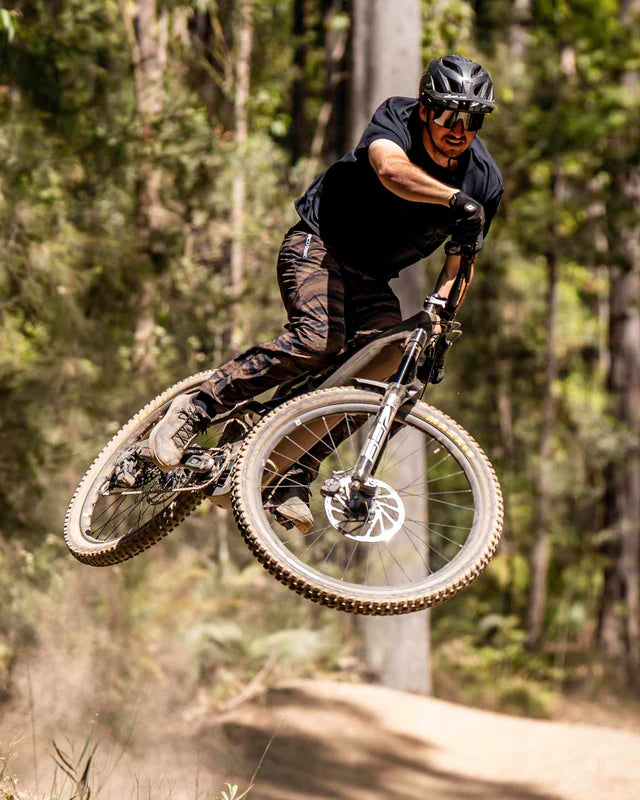 DHARCO ATHER RECON Hose Braun/Schwarz