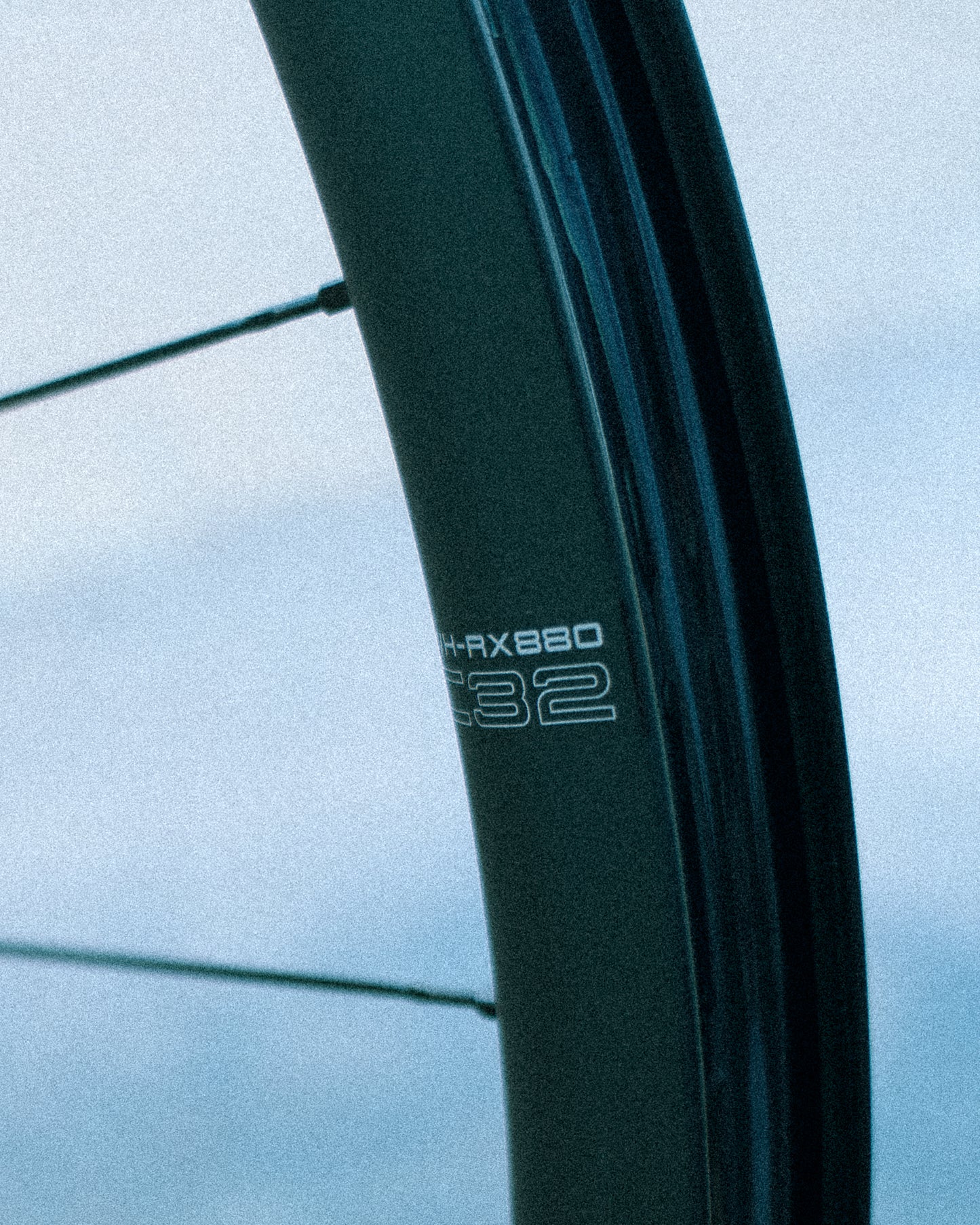 Vorderrad SHIMANO GRX WH-RX880 700c Tubeless Ready (Center Lock)