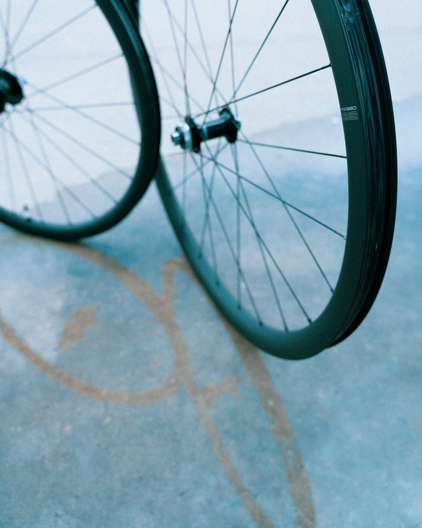 Vorderrad SHIMANO GRX WH-RX880 700c Tubeless Ready (Center Lock)