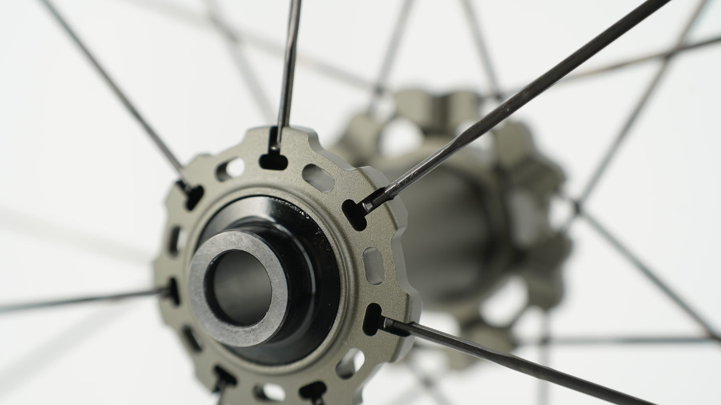 Laufradpaar SCOM AERO Tubeless Ready (Center Lock)
