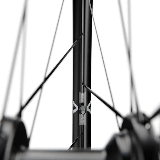 Paar DT SWISS ARC 1400 DICUT 38 DISC Tubeless Ready (Center Lock) Laufräder