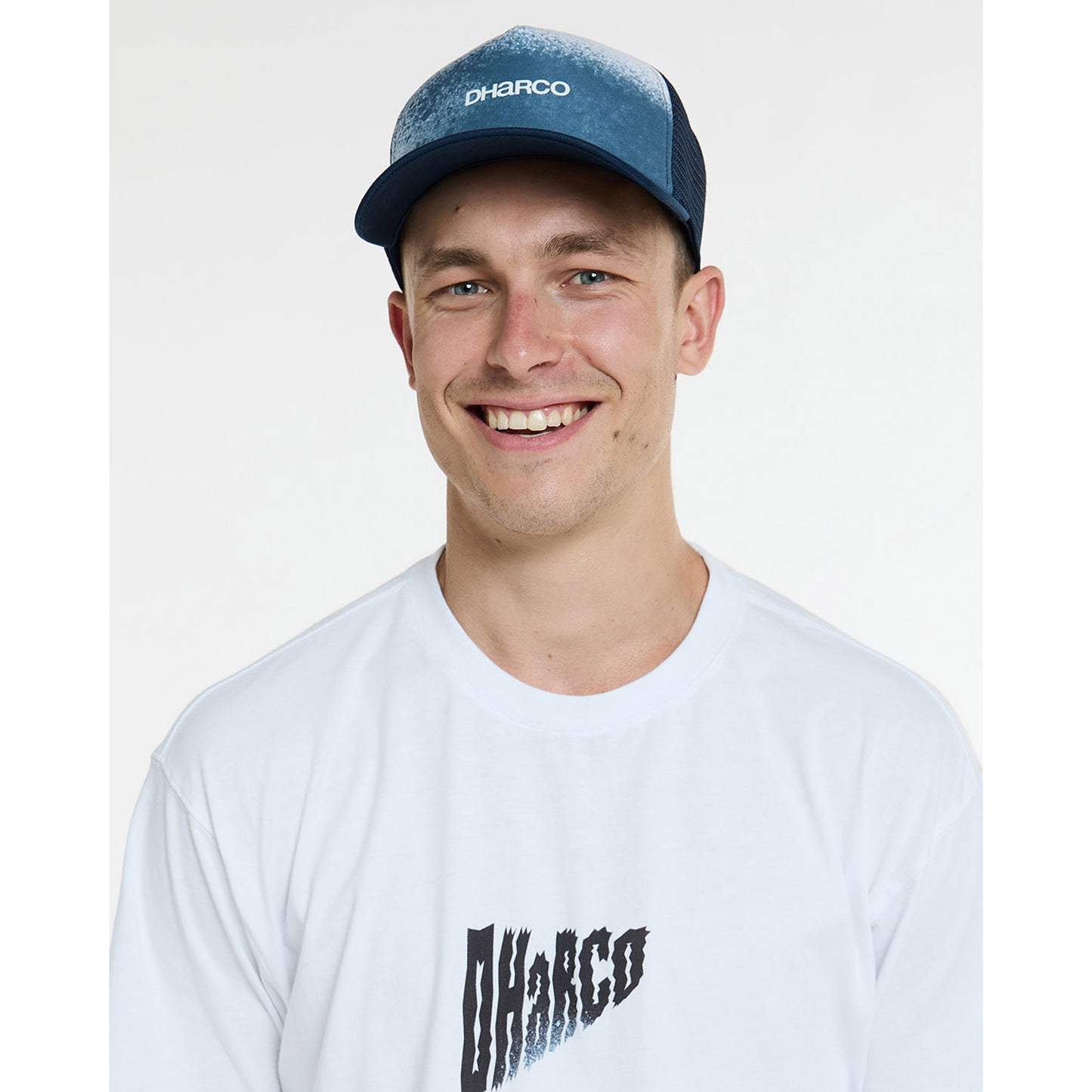 DHARCO CURVED PEAK TRUCKER NU WAVE Kappe Blau