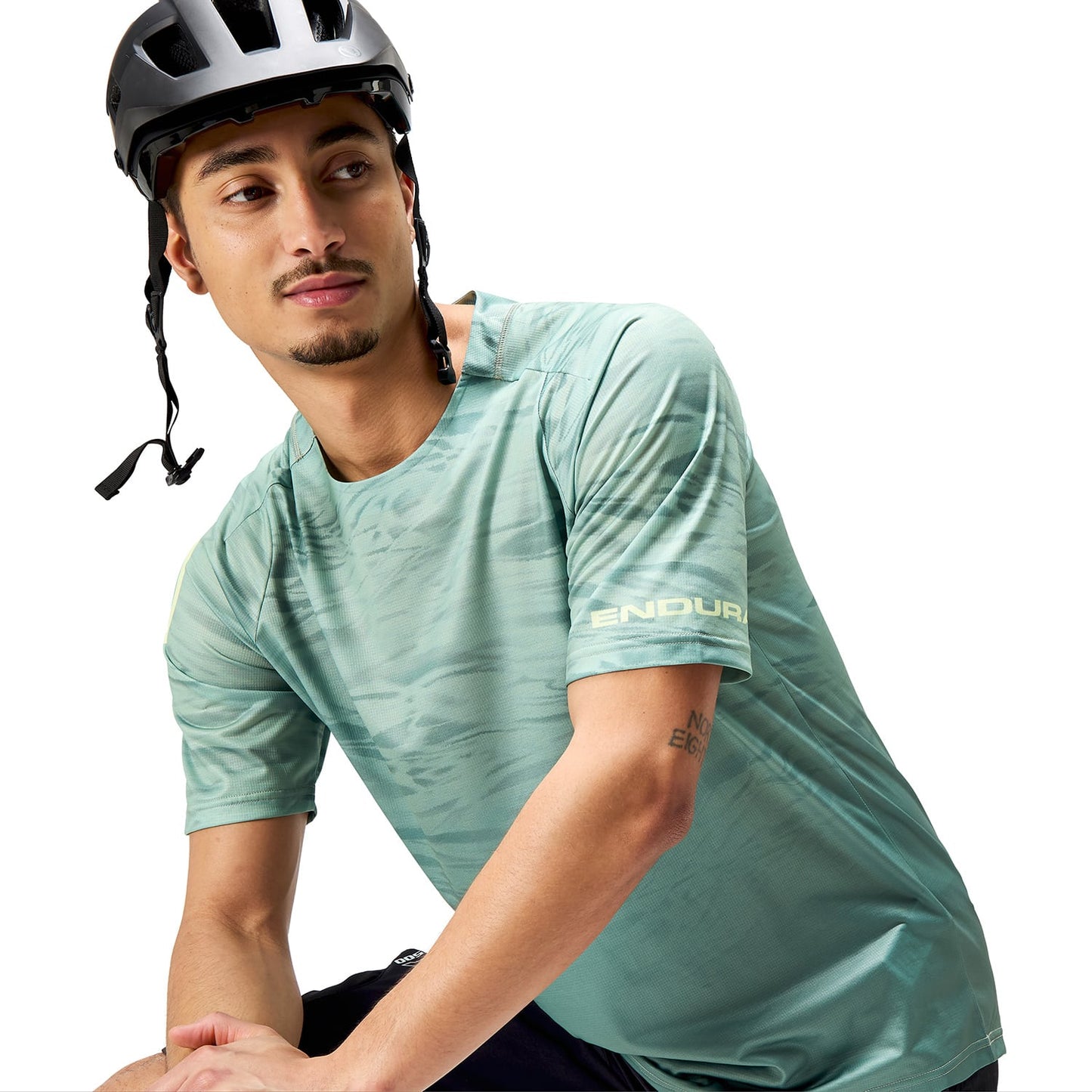ENDURA MARBLE LTD PRINTED Kurzarmtrikot Grün 2025