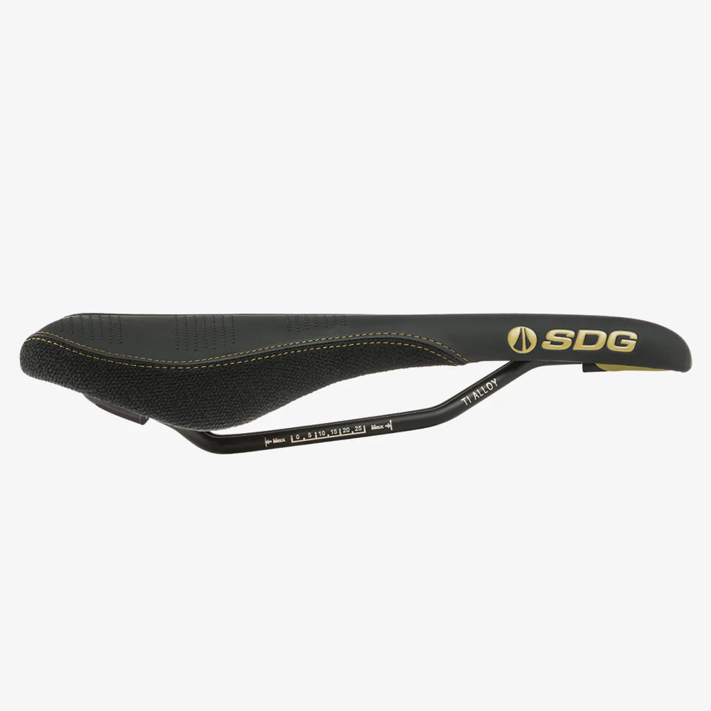 Selle SDG RADAR MTN Rails Titane-Alu Schwarz/Creme