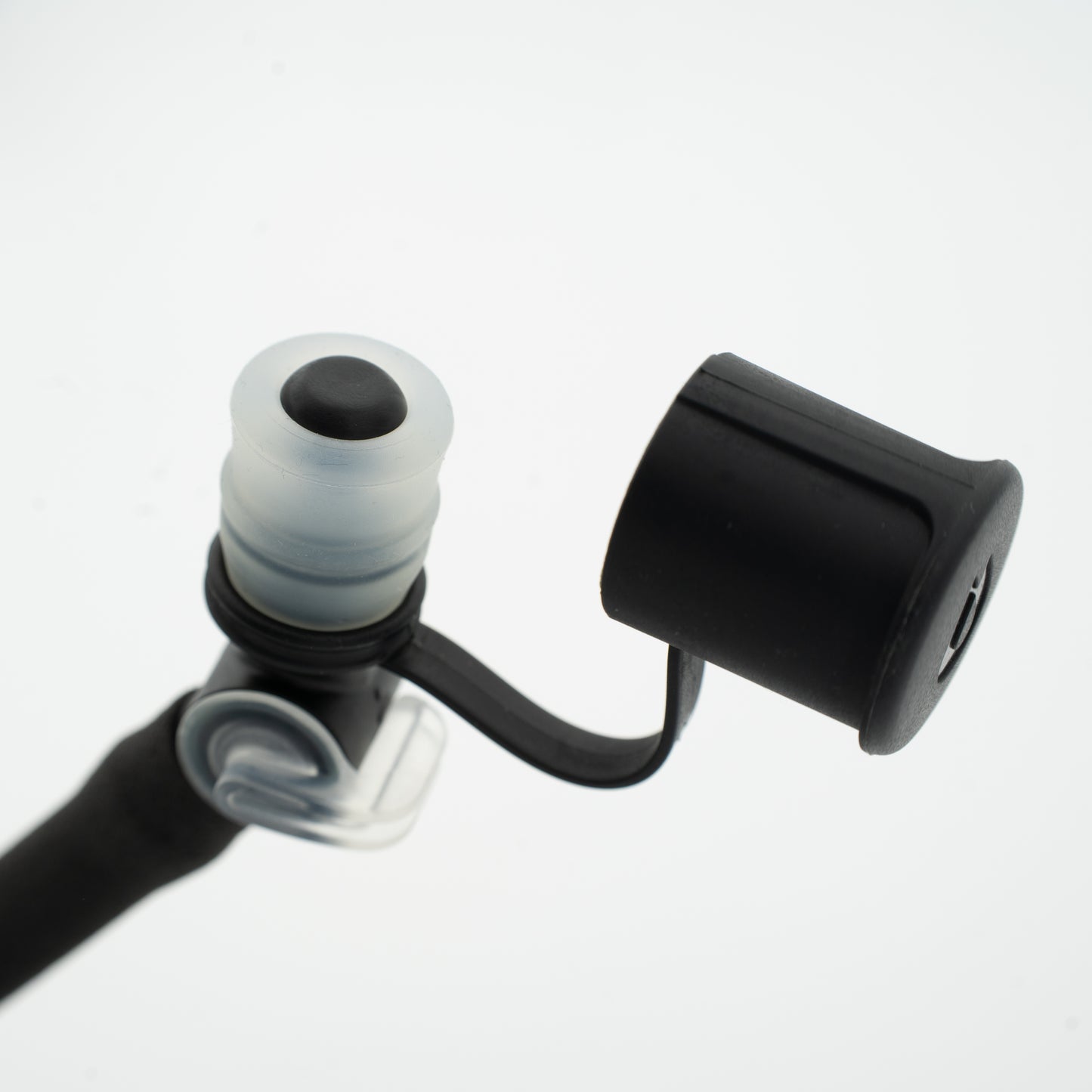 USWE HYDRAFUSION Ventil und isolierter Schlauch Kit Schwarz