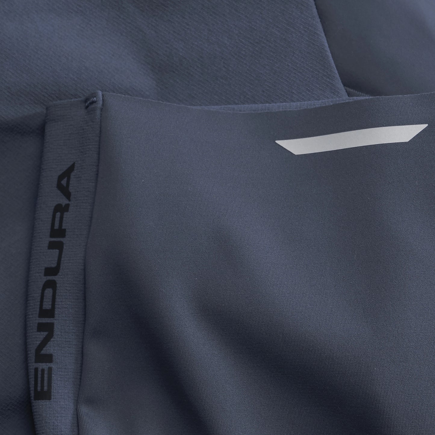 ENDURA ALLTRACK RIDE Carbon Kurze Trägerhose Grau