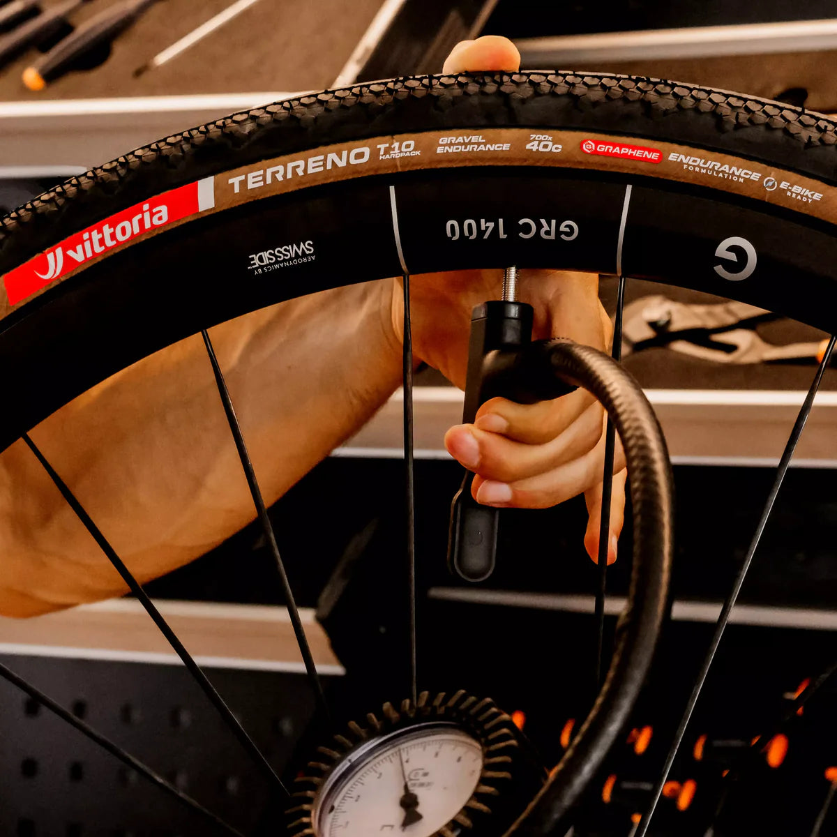 Reifen VITTORIA Terreno T10 hardpack 700x40c Gravel Endurance G2.0 Tubeless Ready Weich Beige Q2 2025