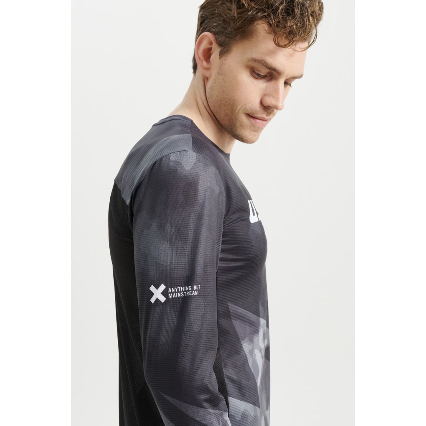 USWE LUFTIG MTB Trikot Langarm Schwarz