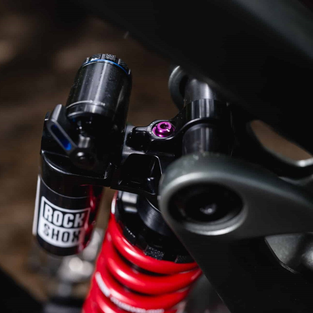 ROCKSHOX VIVID ULTIMATE RC2T HBO Trunnion Federstoßdämpfer für Santa Cruz Nomad 6 (2023+)