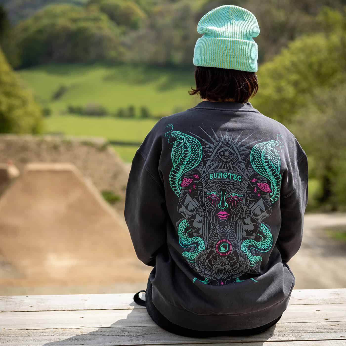 Sweatshirt BURGTEC DESERT QUEEN FADED