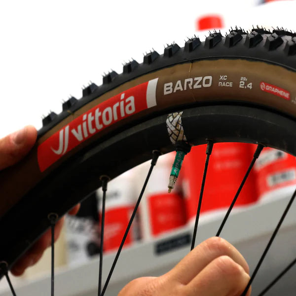 VITTORIA BARZO XC RACE 29x2.4 Graphene/Silica Tubeless Ready Reifen Weich Beige