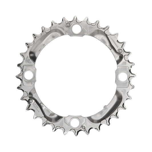 SHIMANO DEORE M530 mittleres Kettenblatt, 9-fach, 4-Loch, 104 mm, silber — Ansicht des Kettenblatts vor weißem Hintergrund