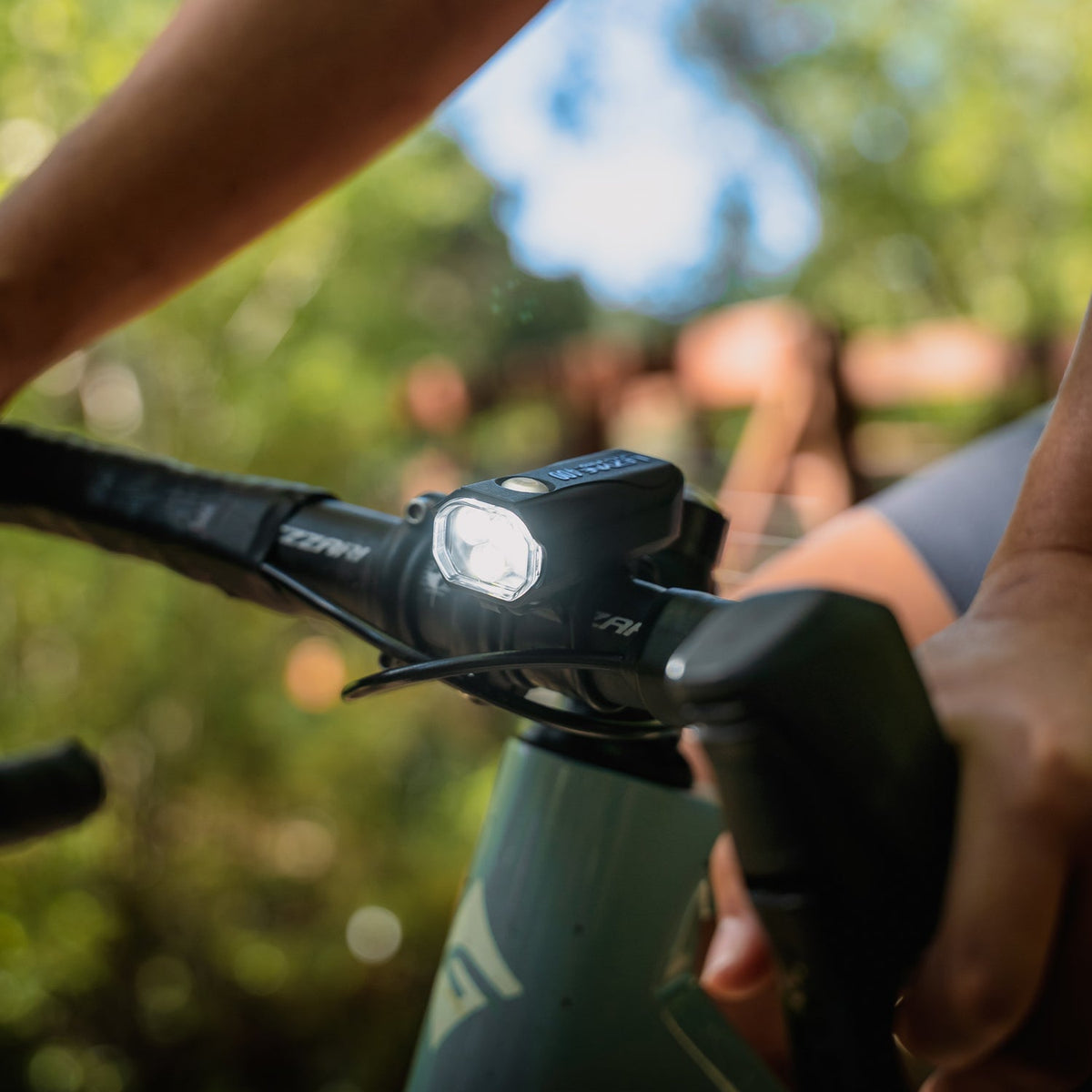 Lezyne KTV Drive Pro 400+ Front am Lenker