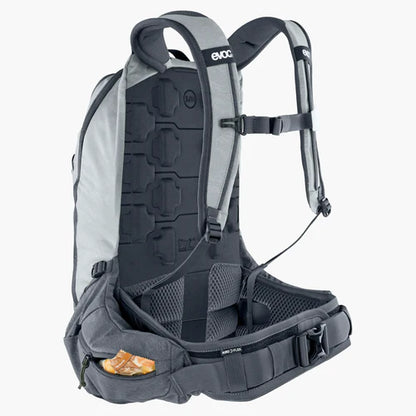 Rucksack mit Rückenprotektor EVOC TRAIL PRO 16L Grau