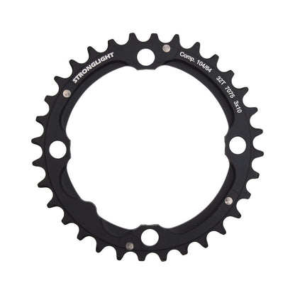 Mittleres Kettenblatt STRONGLIGHT 10-fach für Dreifachkurbeln, 4-Loch, 104 mm — Kettenblatt auf weißem Hintergrund