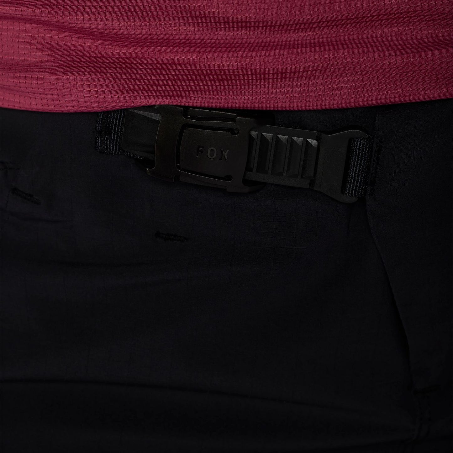 FOX FLEXAIR Shorts Women Schwarz