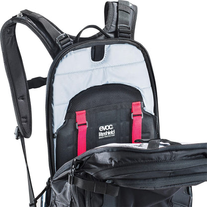 Rucksack mit integriertem Rückenprotektor EVOC PROTECTOR FR ENDURO BLACKLINE 16 Schwarz