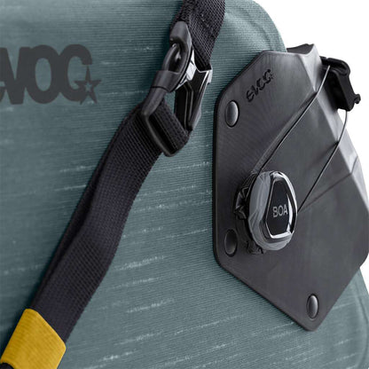 Satteltasche EVOC BOA WP 12 L Grün