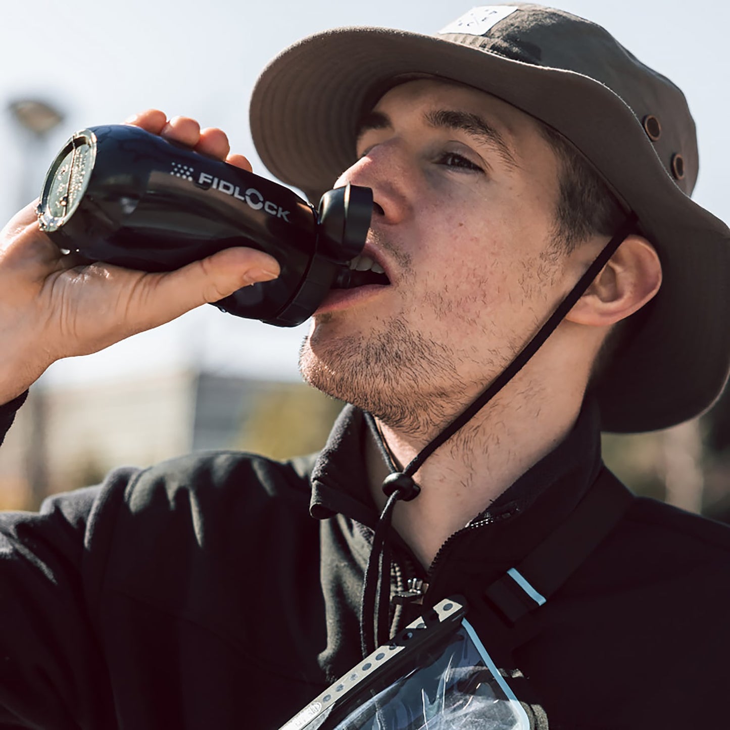 FIDLOCK TWIST Trinkflasche (Trinkflaschenbasis im Lieferumfang enthalten und Fahrradbasis nicht im Lieferumfang enthalten) Schwarz