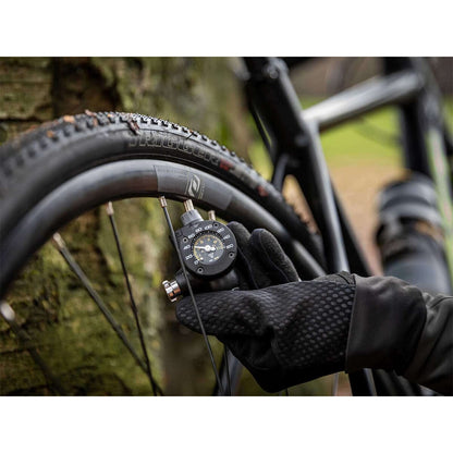CO2-Inflator und Manometer TOPEAK AIRBOOSTER G2