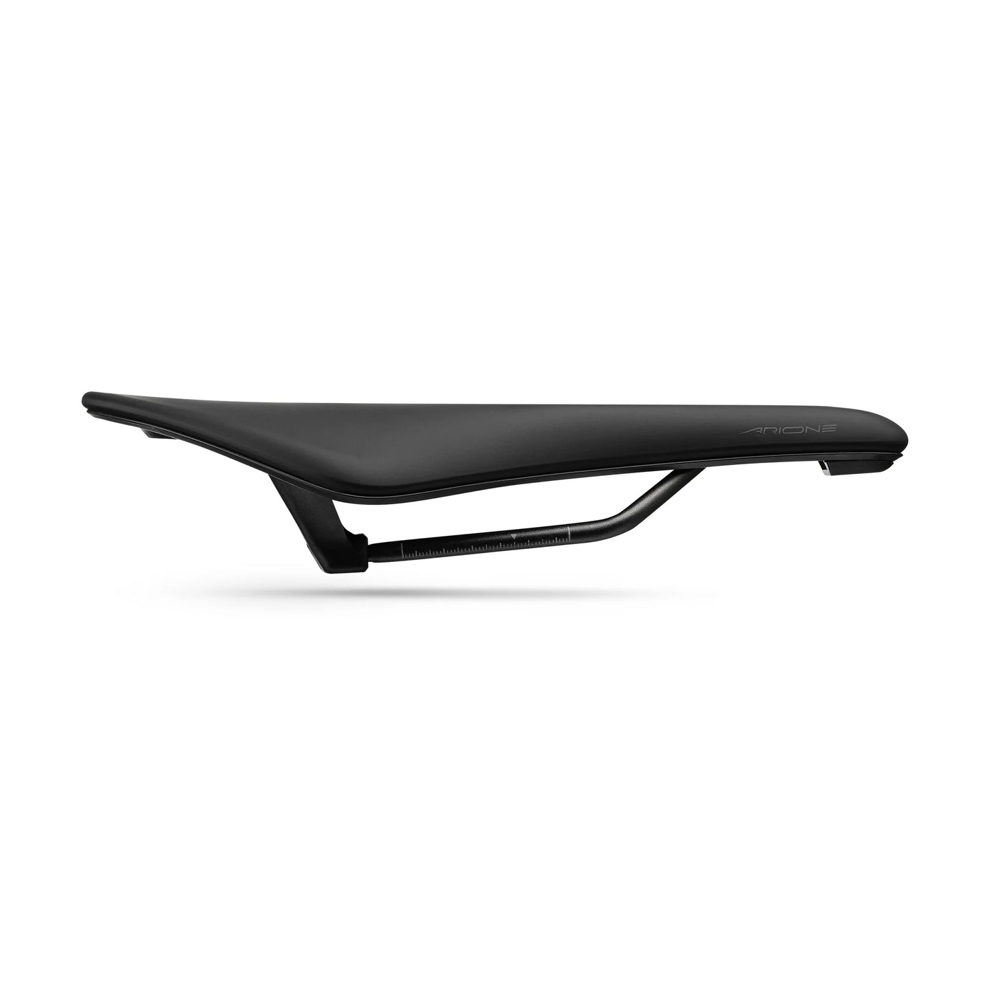 Sattel FIZIK VENTO ARIONE R3 135 mm Streben Kium