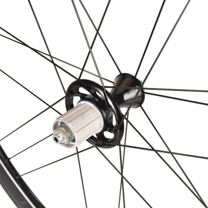Laufradsatz CAMPAGNOLO BORA WTO 45 DARK LABEL Bereifung