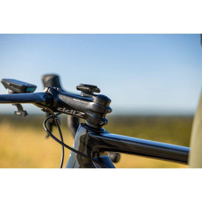 QUADLOCK OUT CAP MOUNT PRO Vorbauhalterung — Ansicht der Montage am Vorbau