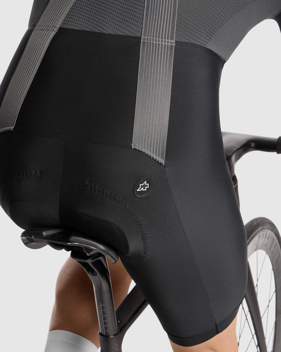 ASSOS MILLE GTS SPRING FALL S11 Kurze Trägerhose Schwarz