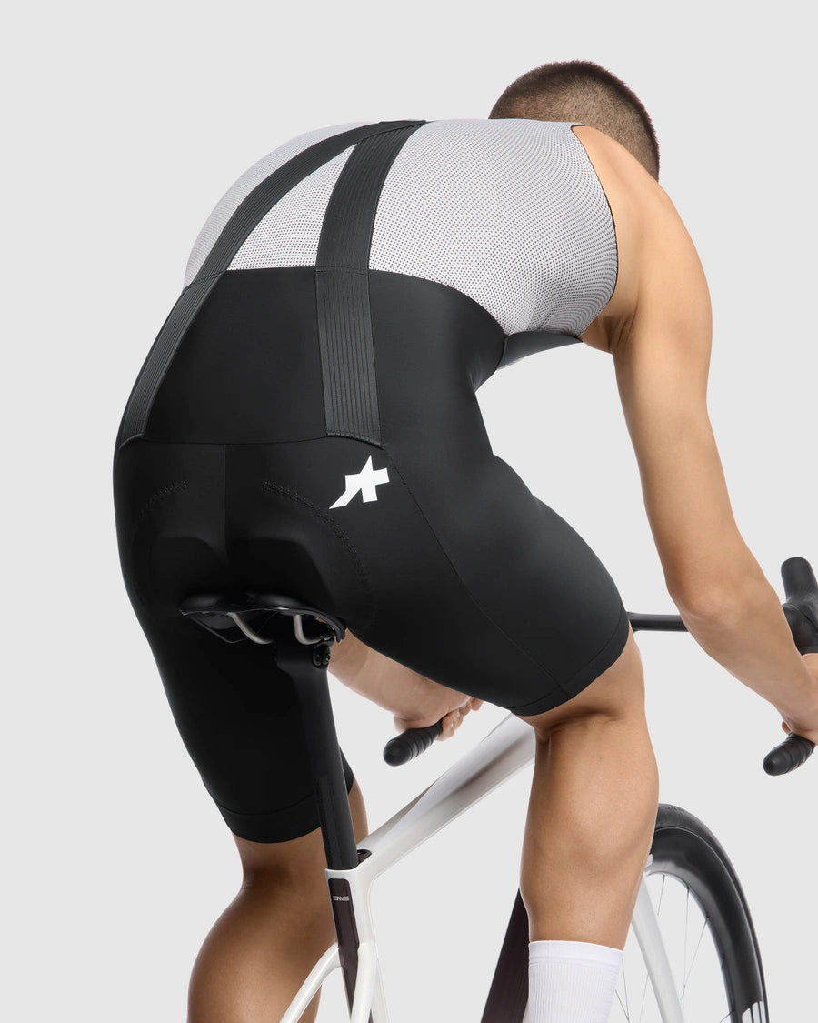 ASSOS MILLE GT S11 Black Kurze Trägerhose