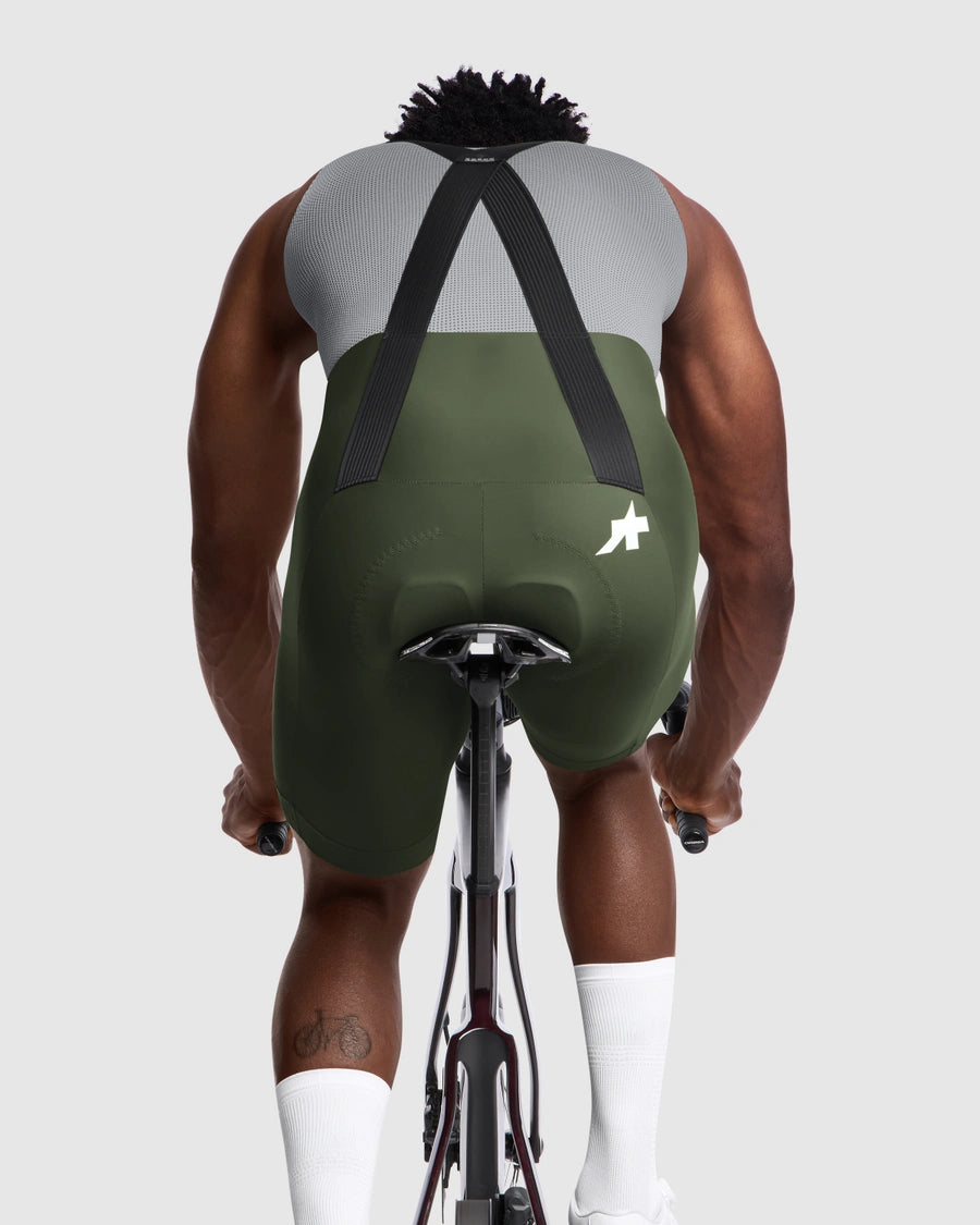 ASSOS MILLE GT S11 Moss Green Kurze Trägerhose