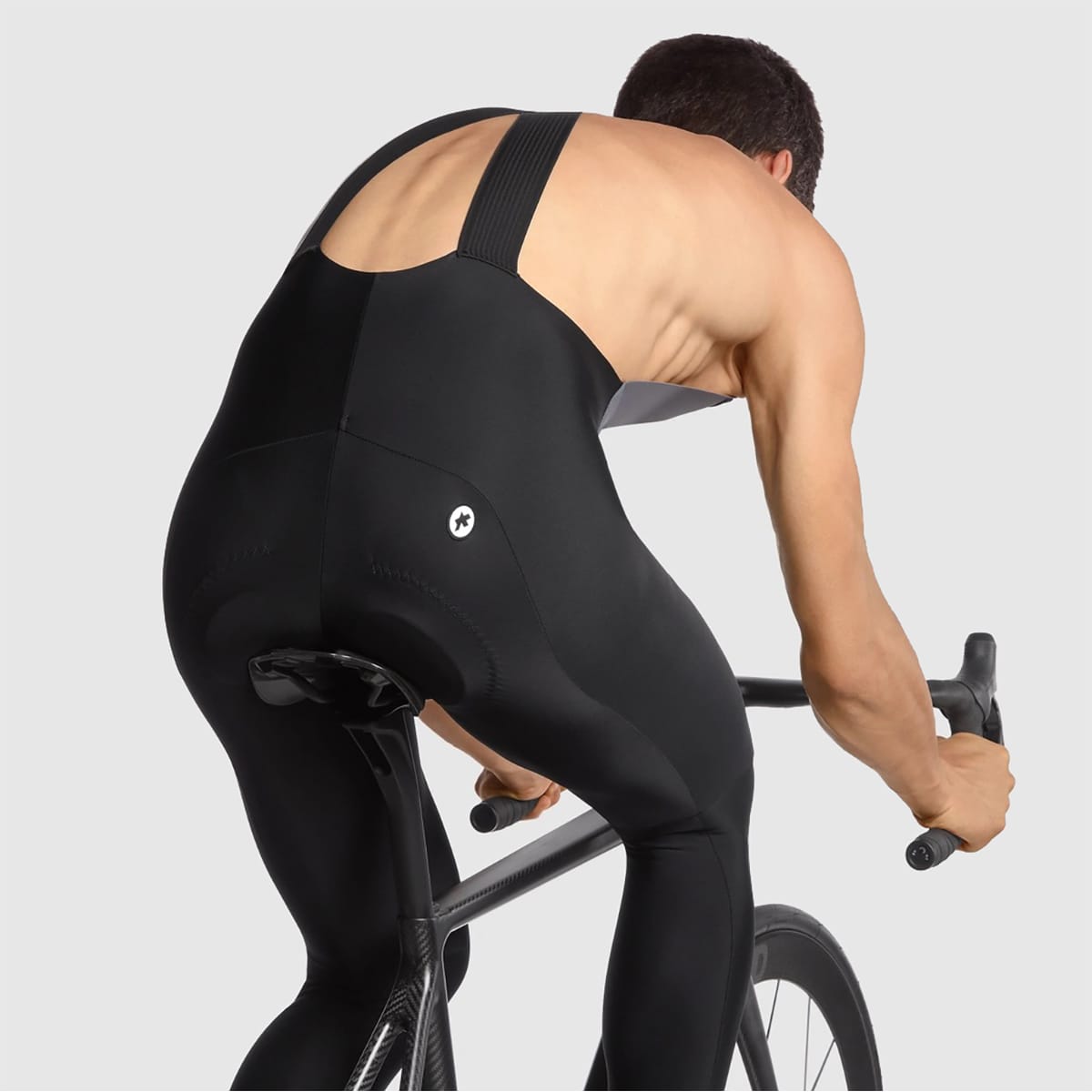 ASSOS MILLE GT WINTER C2 Lange Trägerhose Schwarz