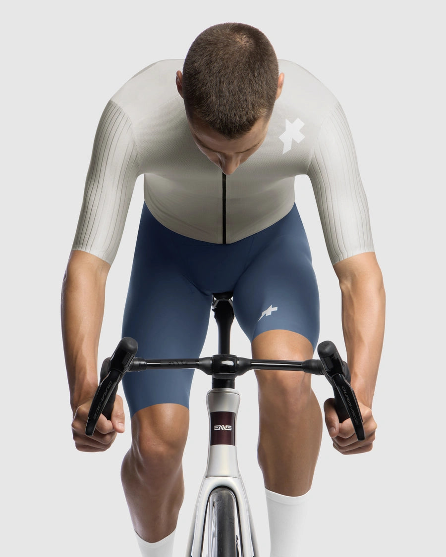 ASSOS EQUIPE RS S11 Kurzarm Trikot Almond Milk