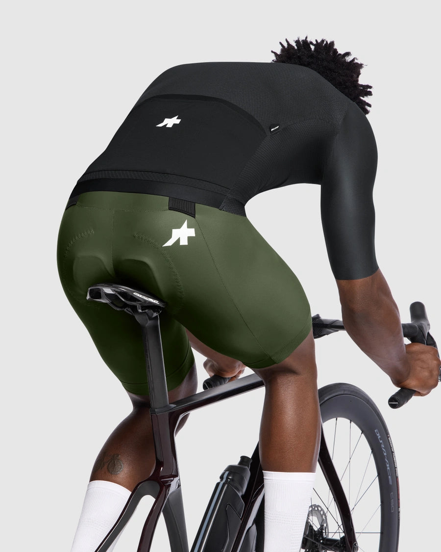 schwarzes rennrad trikot ASSOS MILLE GT S11 EVO Trikot Kurzarm Schwarz – Probikeshop