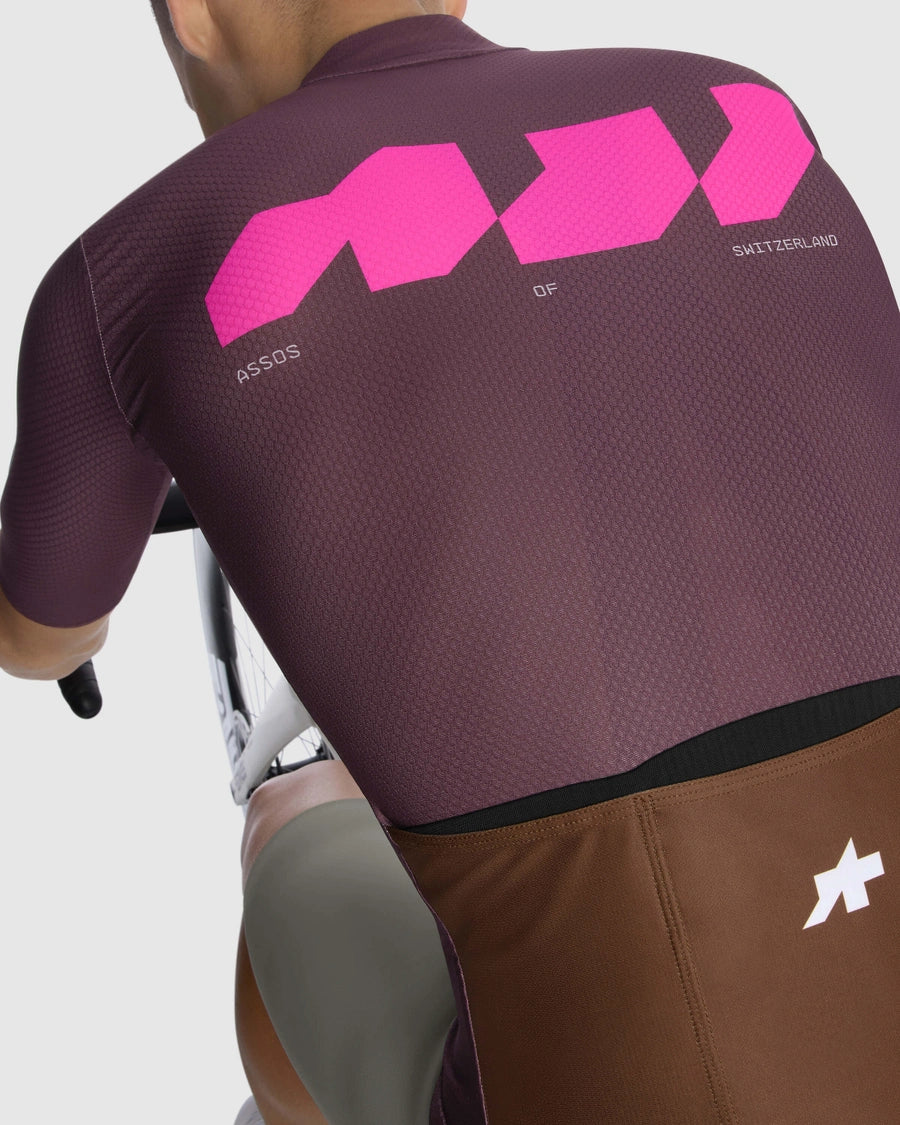 ASSOS EQUIPE EQUIPE R S11 We are the A Trikot Kurzarm Rot