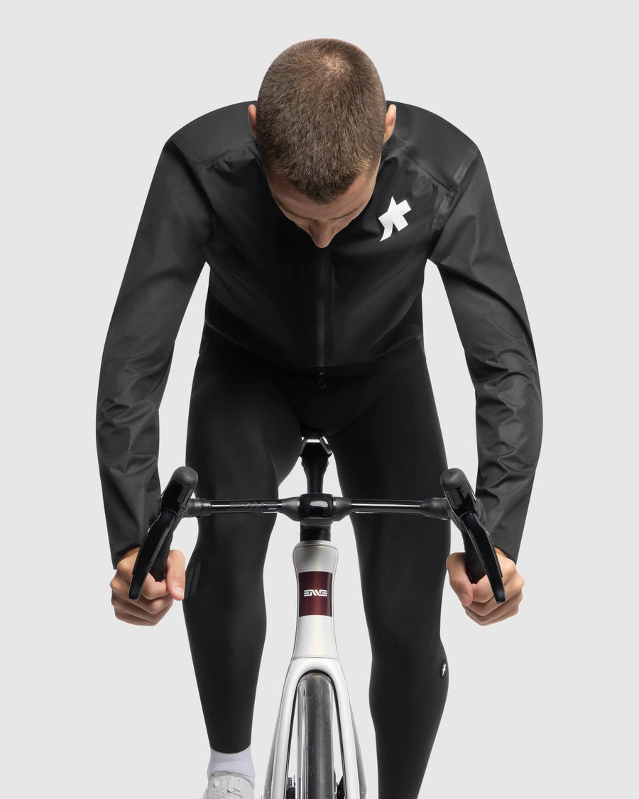 ASSOS EQUIPE RS SCHLOSSHUND RAIN S11 Jacke Schwarz