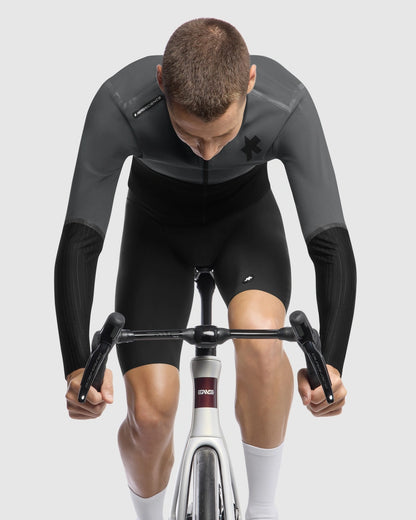 Jacke ASSOS EQUIPE RS ALLEYCAT SHELL S11 Grau/Schwarz