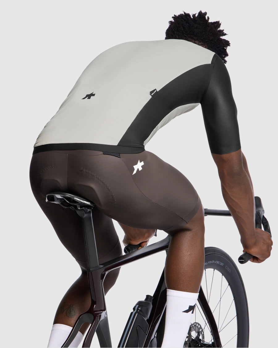 ASSOS MILLE GT WIND S11 Almond Milk Ärmellose Jacke
