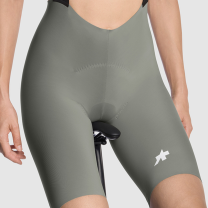 Trägerhosen-Kurzradler ASSOS DYORA R S11 Damen Khaki