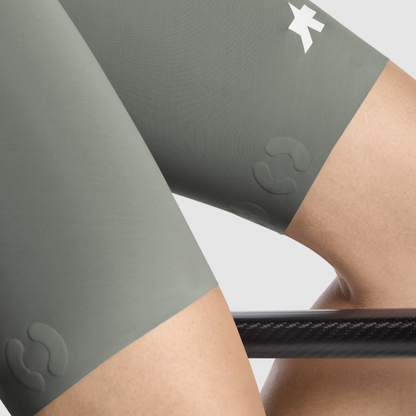 Trägerhosen-Kurzradler ASSOS DYORA R S11 Damen Khaki