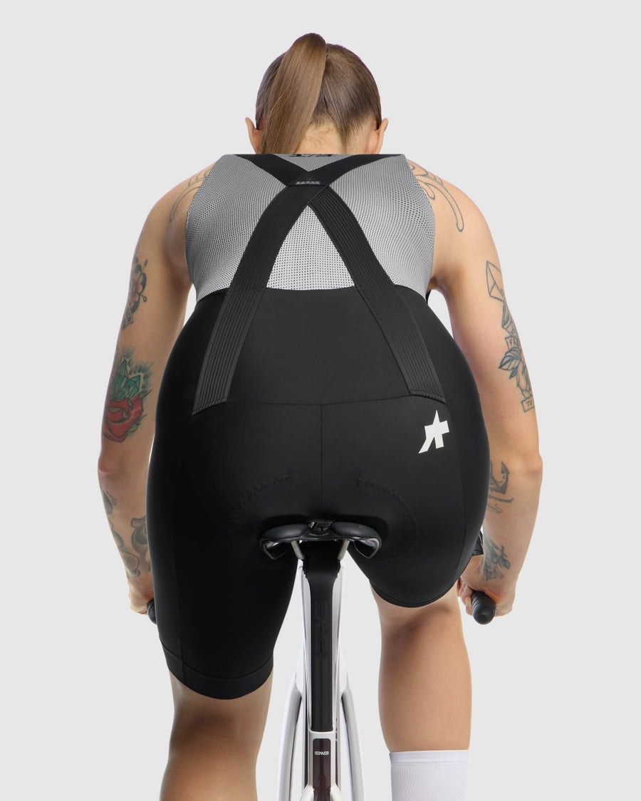 Kurze Trägerhose ASSOS UMA GT S11 Frau Black