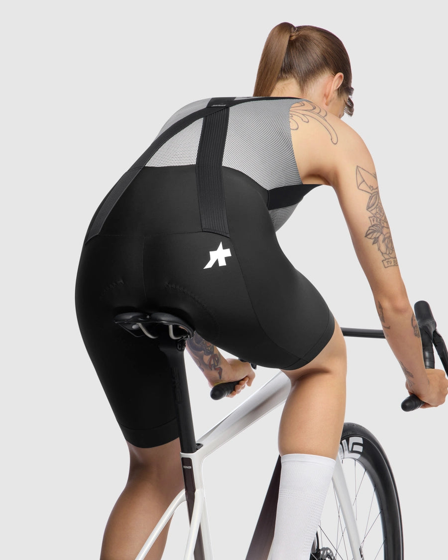 Kurze Trägerhose ASSOS UMA GT S11 Frau Black