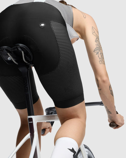 Kurze Trägerhose ASSOS MILLE GT INDOOR S11 Damen Schwarz
