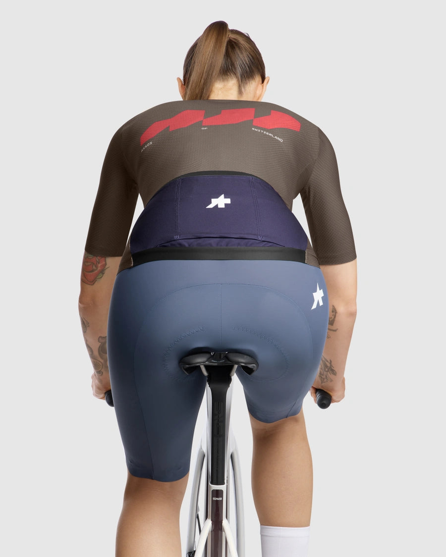ASSOS DYORA R S11 We are the A Trikot Langarm Women Braun